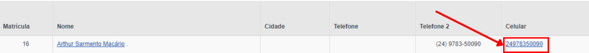 Lista de pacientes com telefone de um paciente destacado dentro de um quadrado vermelho.