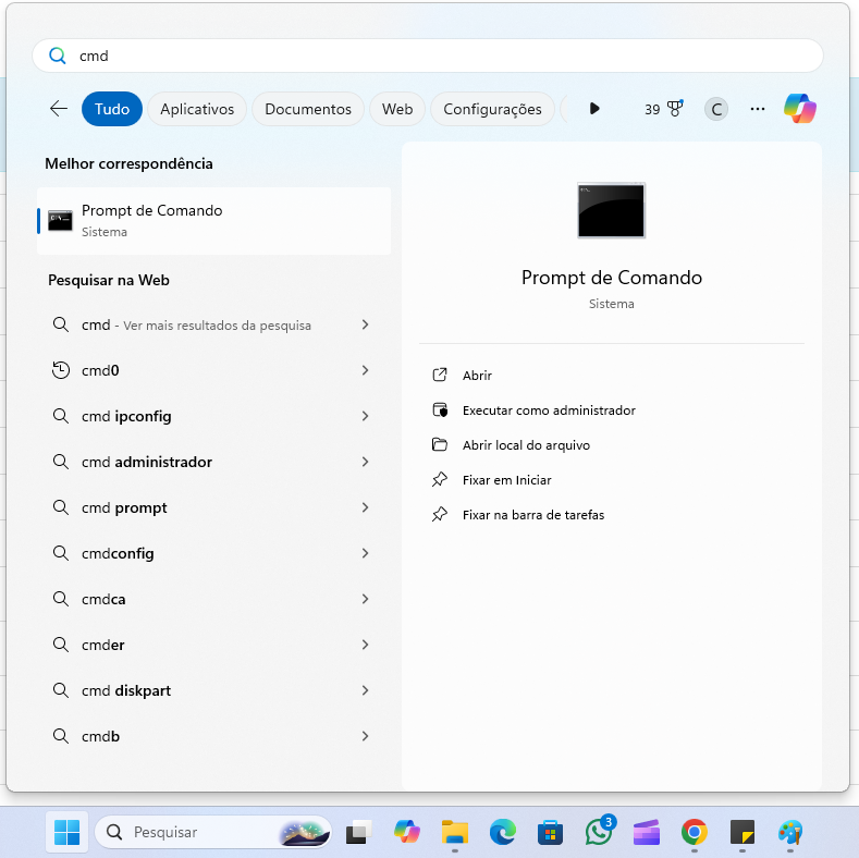 Menu Iniciar do Windows onde foi buscado por 'cmd'. Prompt de Comando aparece como primeiro resultado.